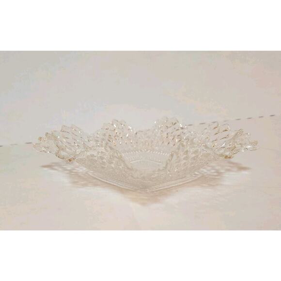 Vintage Indiana Glass Clear 6 In Ruffled Diamond Point Candy Dish - Picture 2 of 5